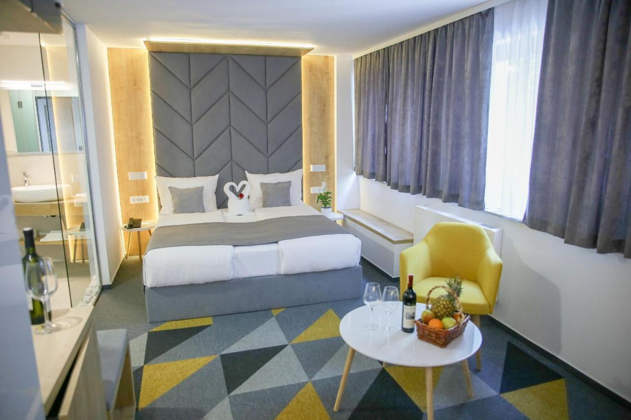 Hotel Boutique Bristol Saraievo Exterior foto